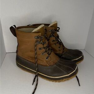 BearPaw Two-Tone Brown Winter Boots